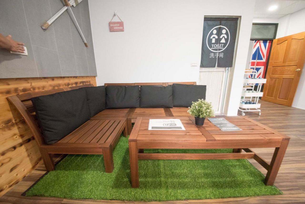 Deer Traveler Hostel Yuchi Eksteriør bilde